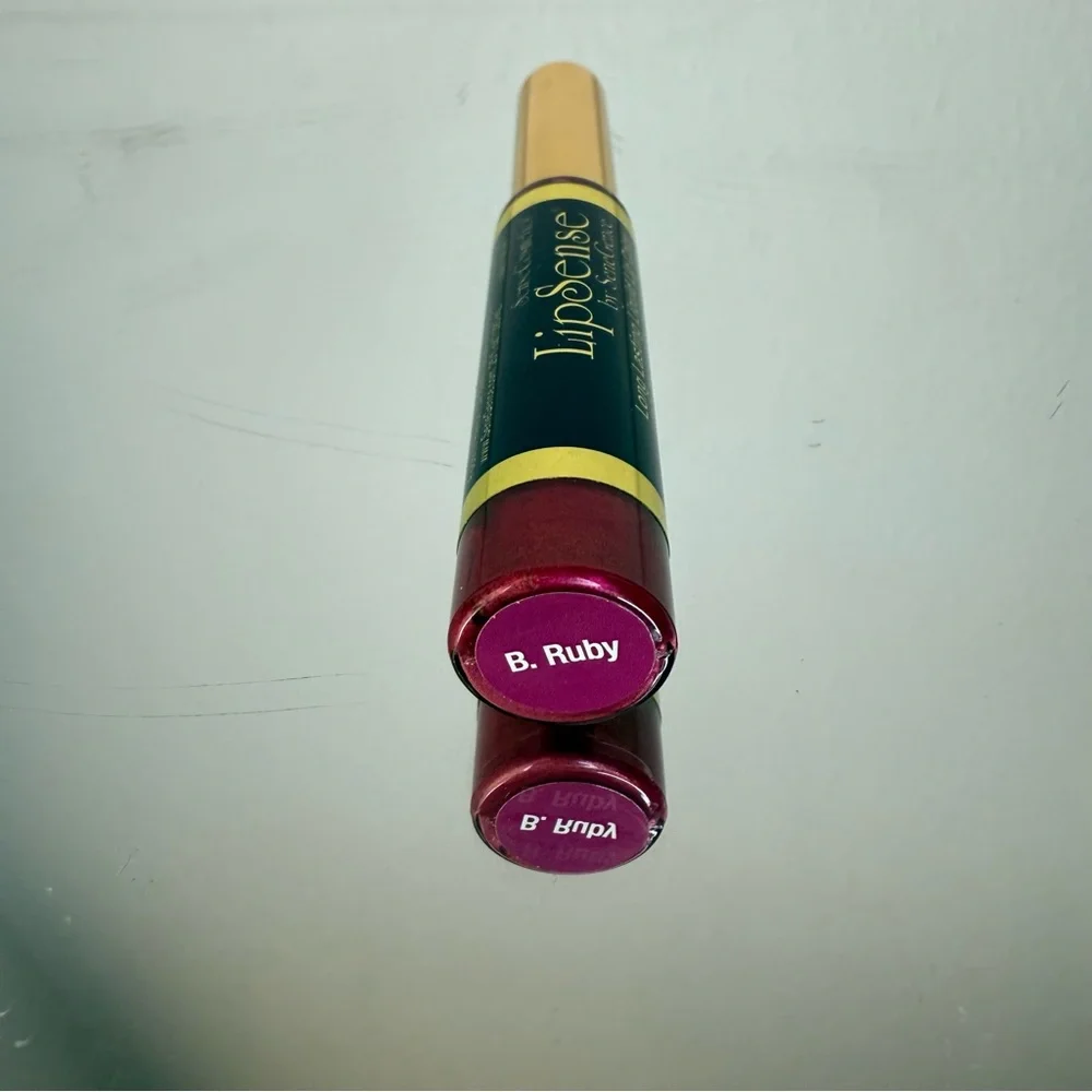 B. Ruby Senegence Lipsense Long Lasting Liquid Lipstick 0.25 oz SEELED